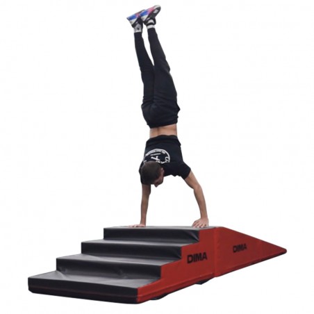 RAMPE ET ESCALIER DEPLACEMENT SUR LES MAINS