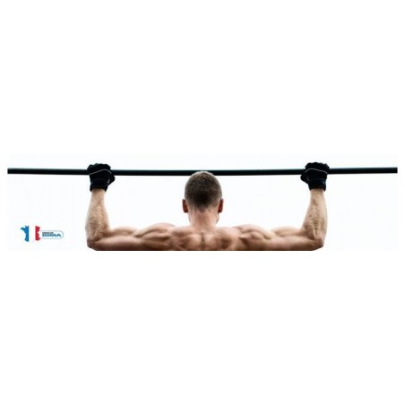 PULL UP BARS AND WOODEN WALL BARS